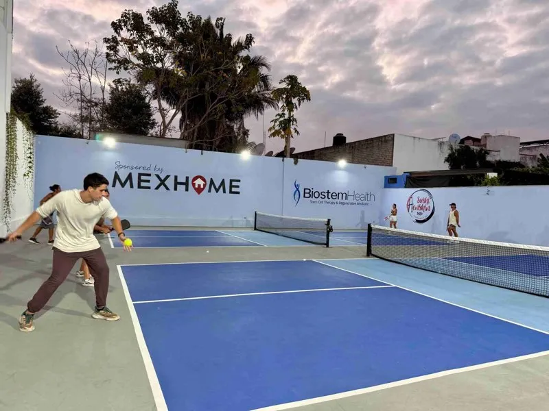 Nawalli pickleball courts in Sayulita